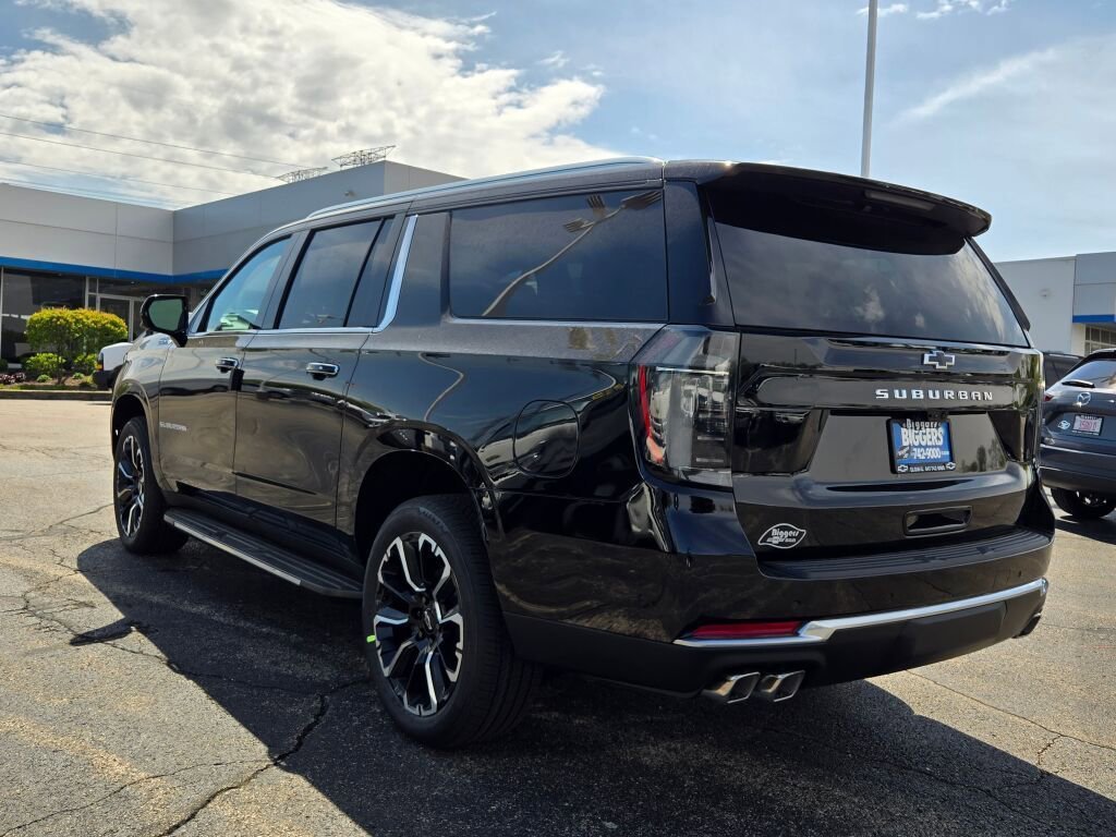2026 Chevrolet Suburban High Country - Photo 16