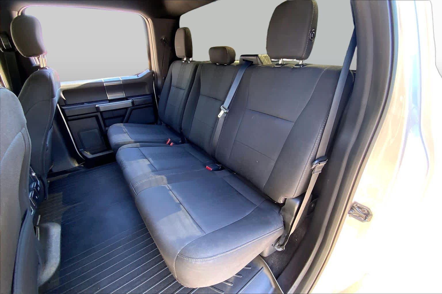 Used 2018 Ingot Silver Metallic Ford XLT image 21