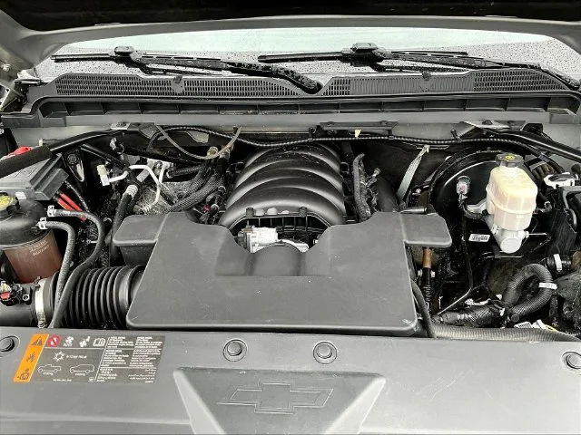 Used 2019 Silver Chevrolet LT image 32