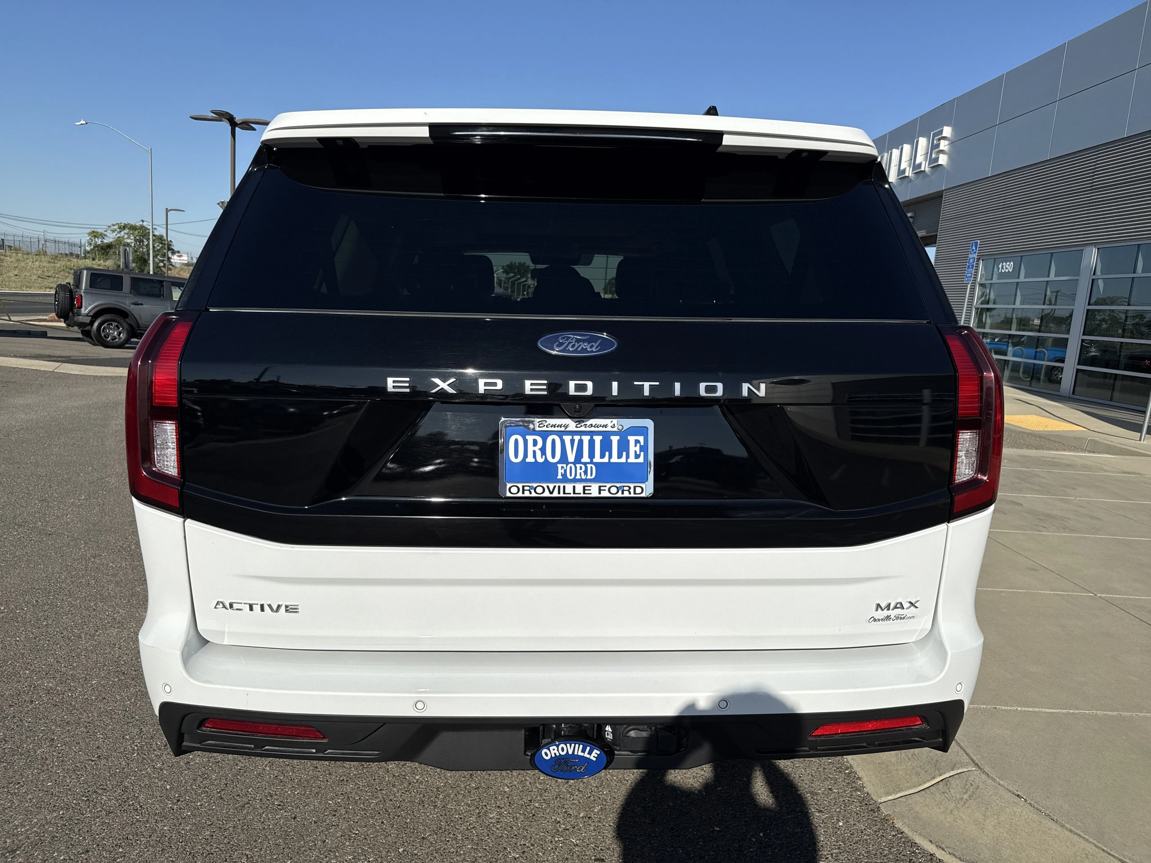 Used 2025 Oxford White Ford Active image 4
