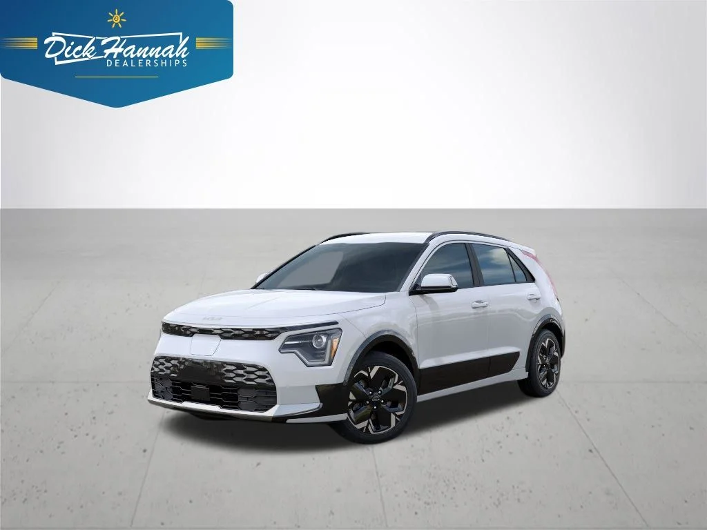 New 2026 Snow White Pearl Kia WIND image 1