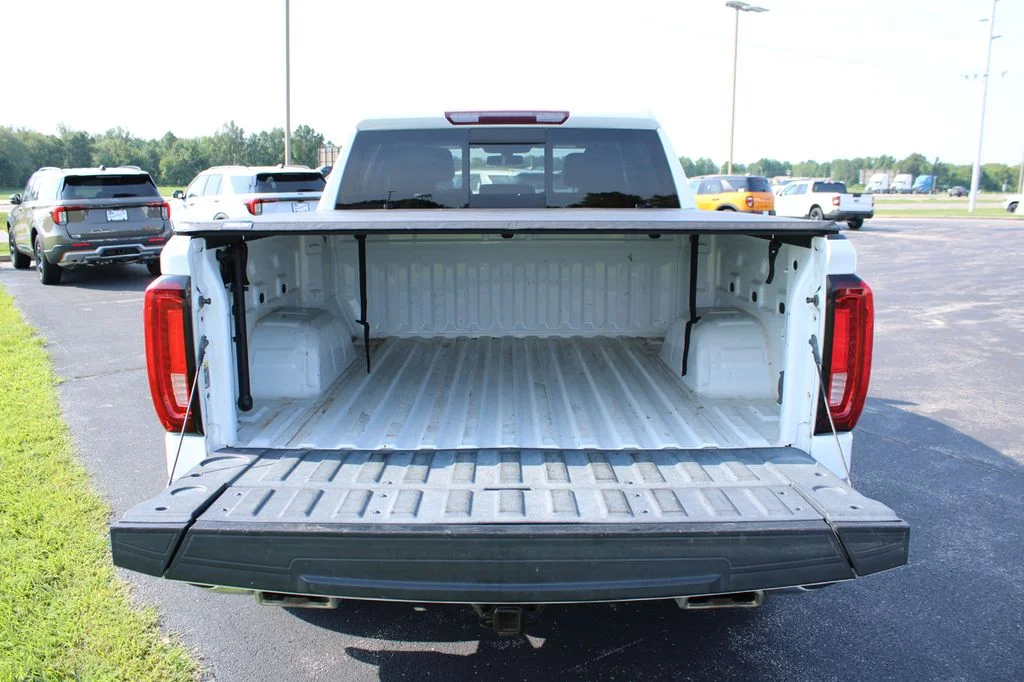 Used 2021 Summit White GMC SLT image 18