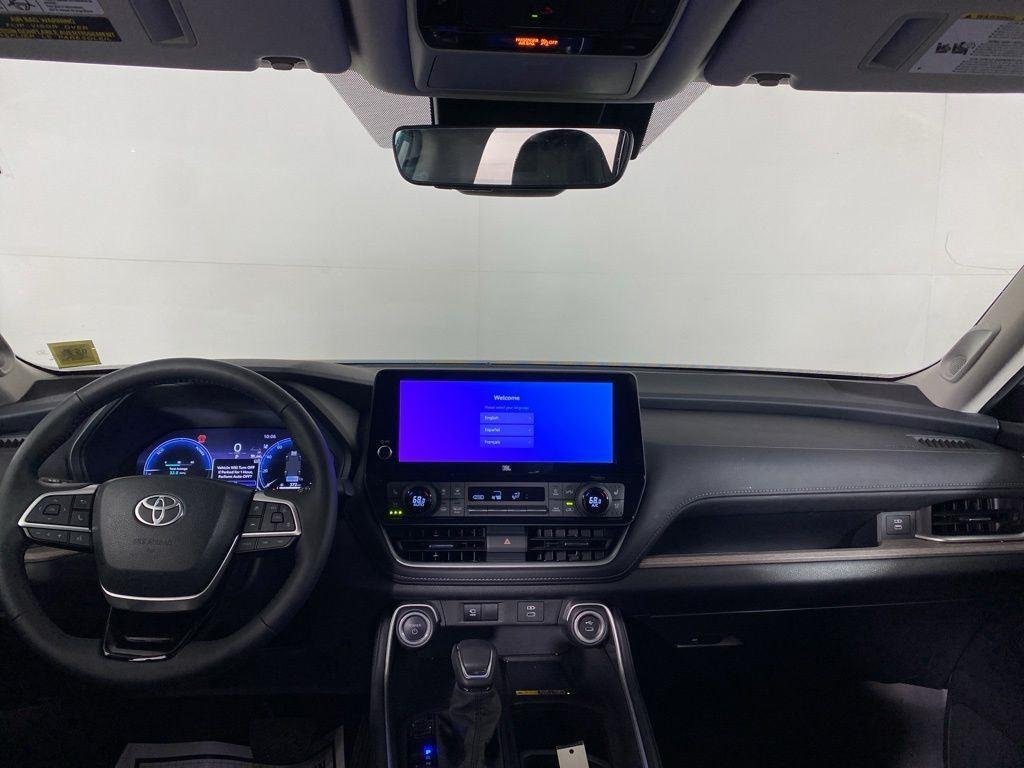 Certified Used 2024 Pearl Toyota Limited image 31