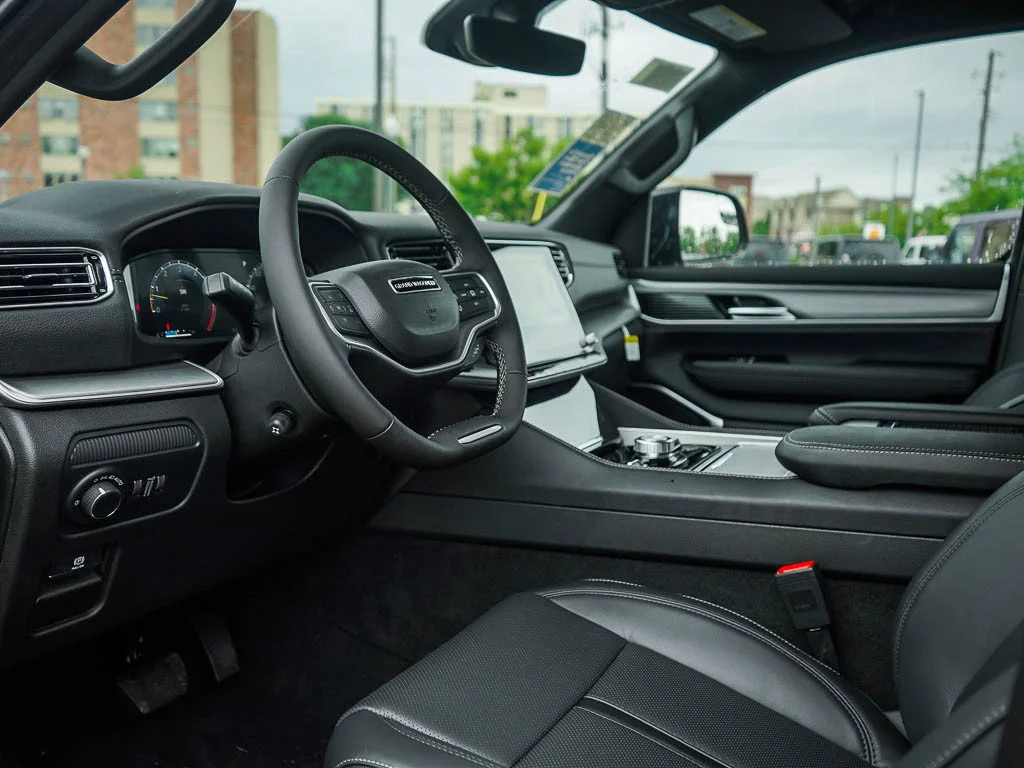 New 2026 High Gloss Black Jeep Limited Altitude image 19