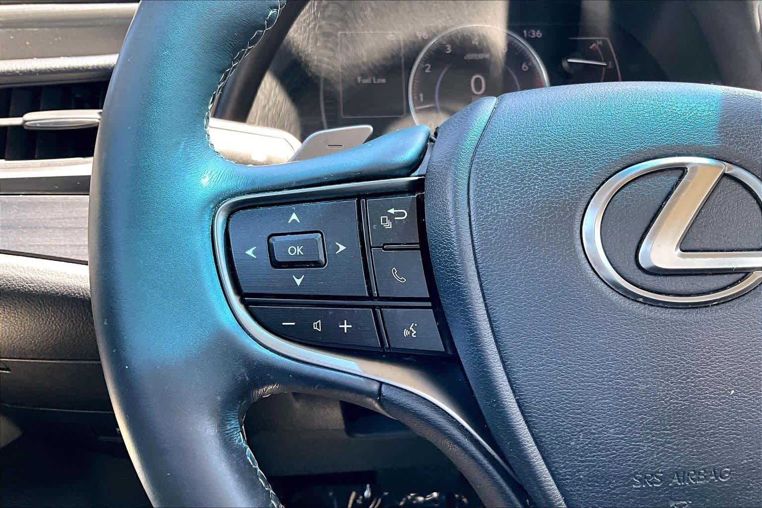 Certified Used 2021 Eminent White Pearl Lexus  image 23