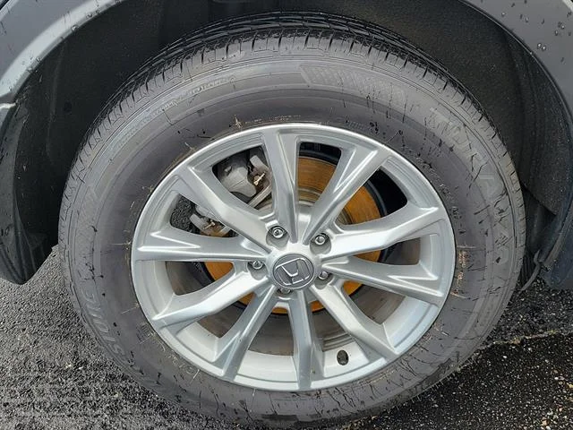 Certified Used 2024 Meteorite Gray Metallic Honda EX-L image 36
