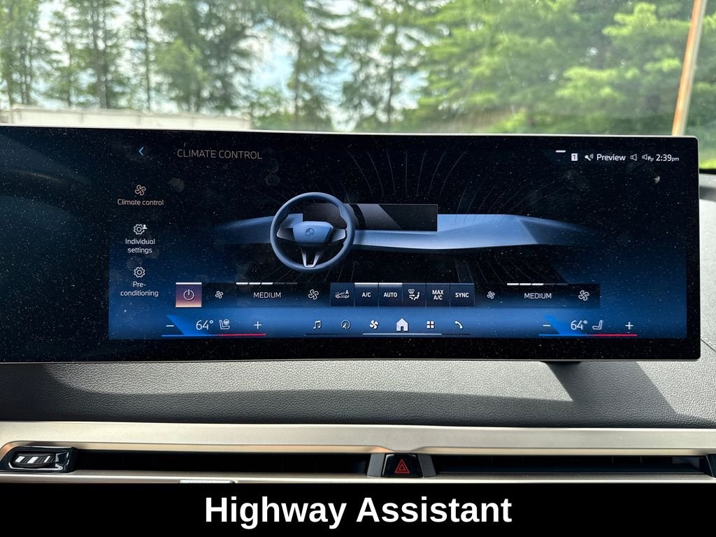 Used 2025 Gray BMW xDrive50 image 22