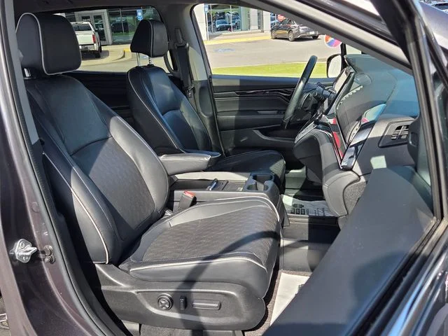 Used 2023 Gray Honda Elite image 17
