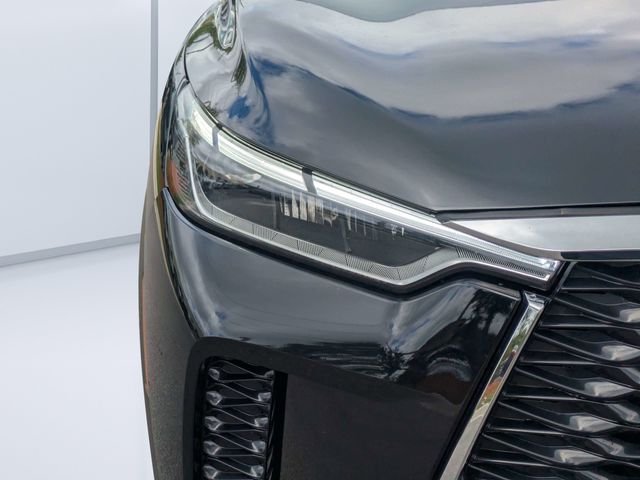 Certified Used 2025 Black INFINITI PURE image 9