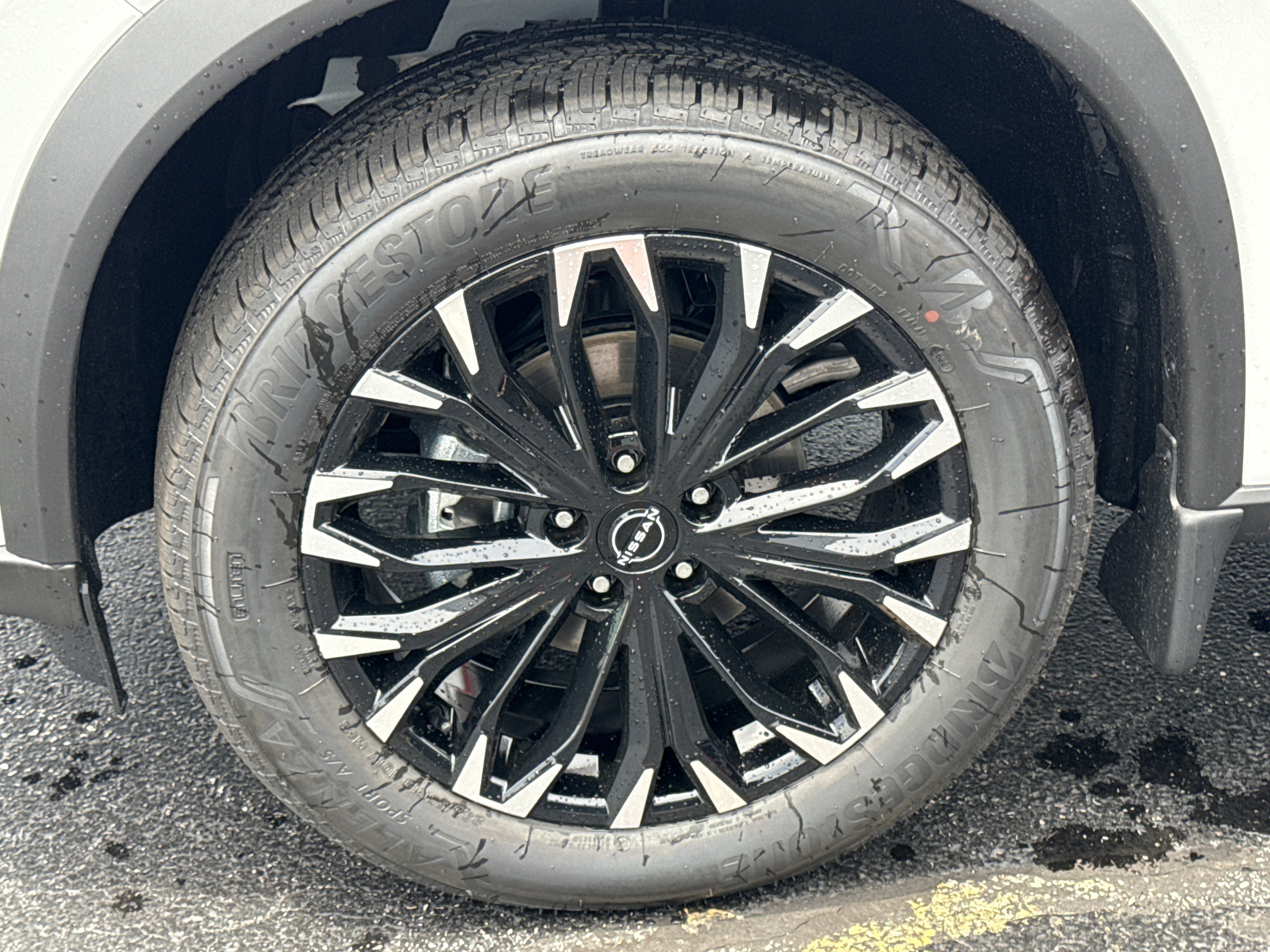 New 2026 Everest White Pearl TriCoat Nissan Dark Armor™ image 14