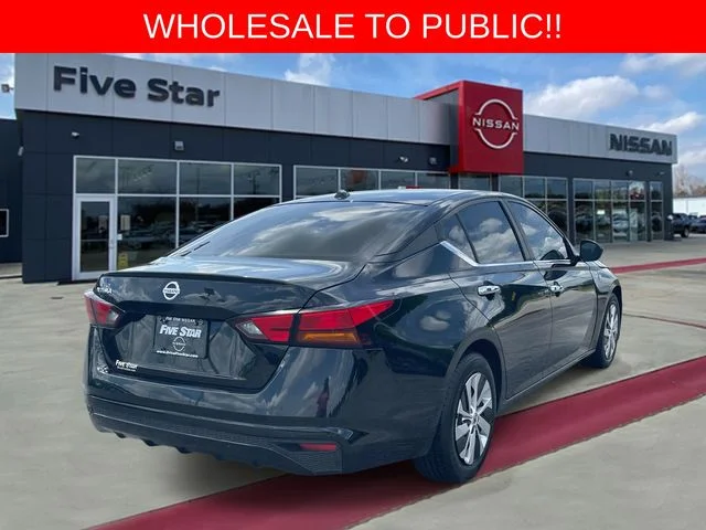 Used 2020 Black Nissan 2.5 S image 6