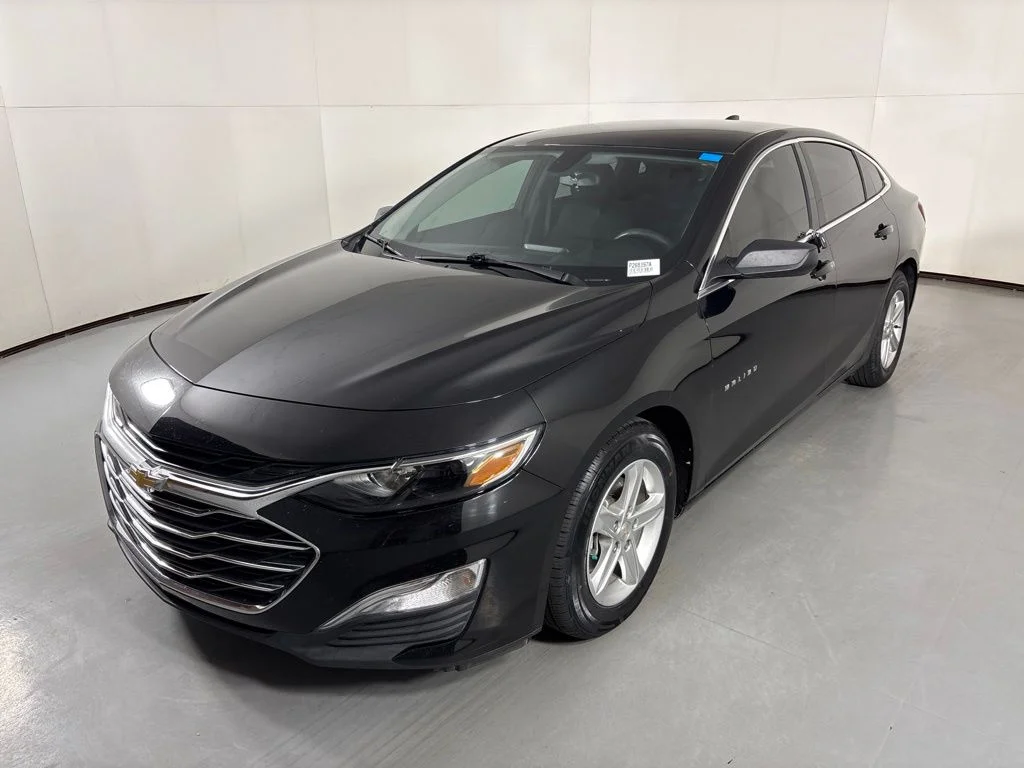 Used 2022 Black Chevrolet LS image 5