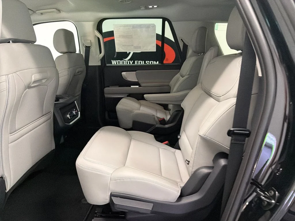 New 2026 Agate Black Metallic Ford MAX Active image 12