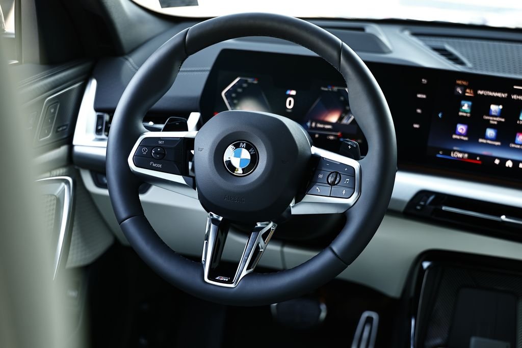New 2027 C31 BMW xDrive28i image 26