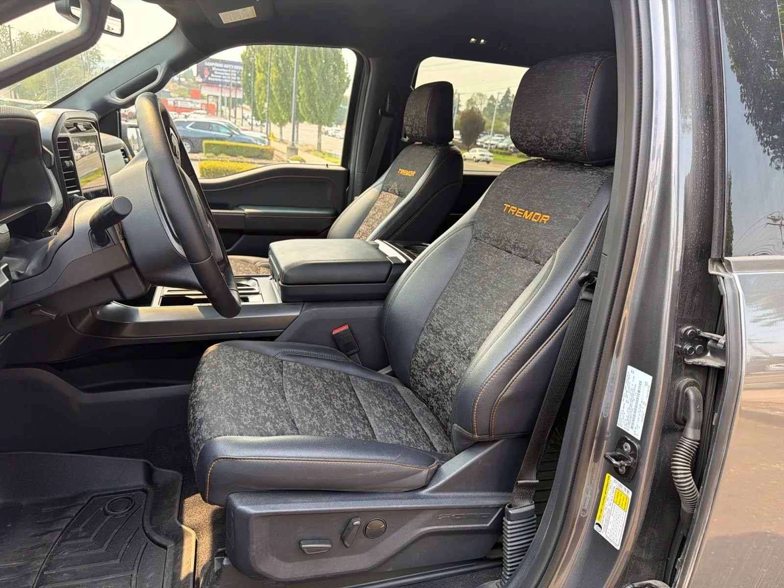 Used 2025 Carbonized Gray Metallic Ford Tremor image 8