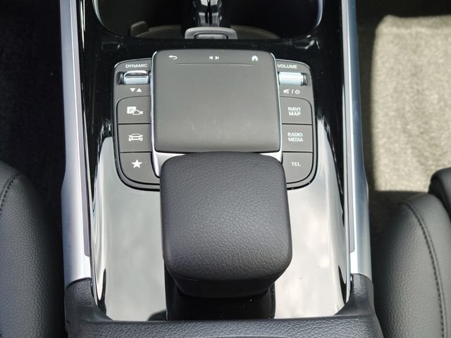 Certified Used 2023  Mercedes-Benz GLB 250 image 23