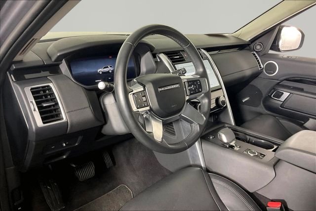 Used 2024 Gray Land Rover S image 15
