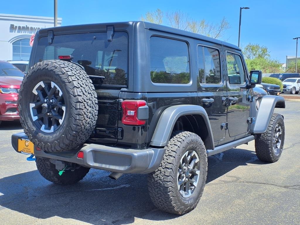 2024 Jeep Wrangler Rubicon 4xe photo 2