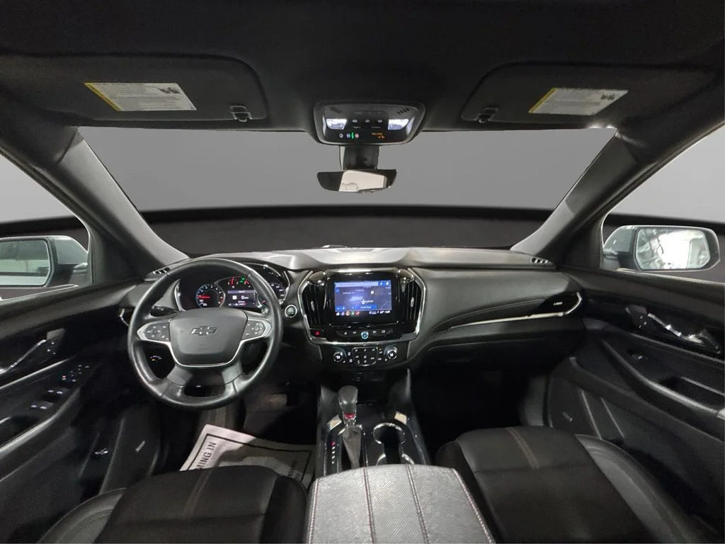 Used 2023 Gray Chevrolet RS image 28