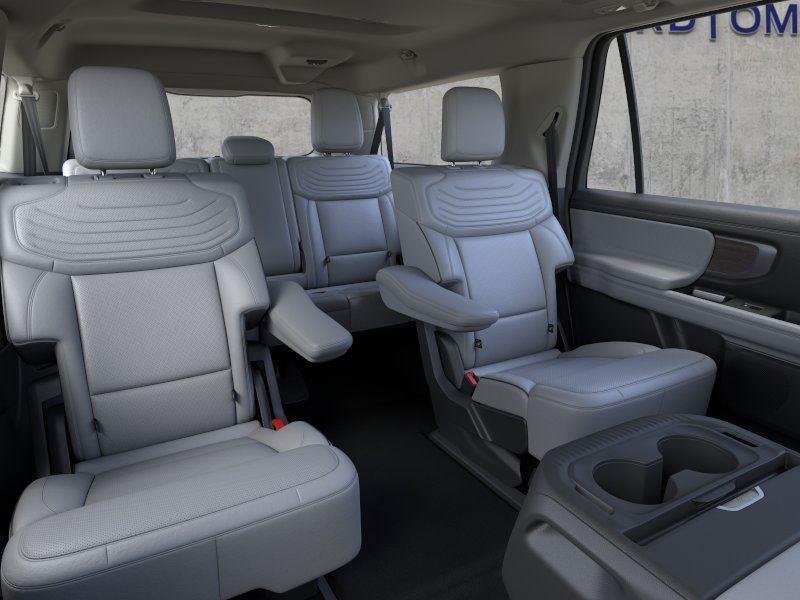New 2026 Agate Black Ford Platinum image 5