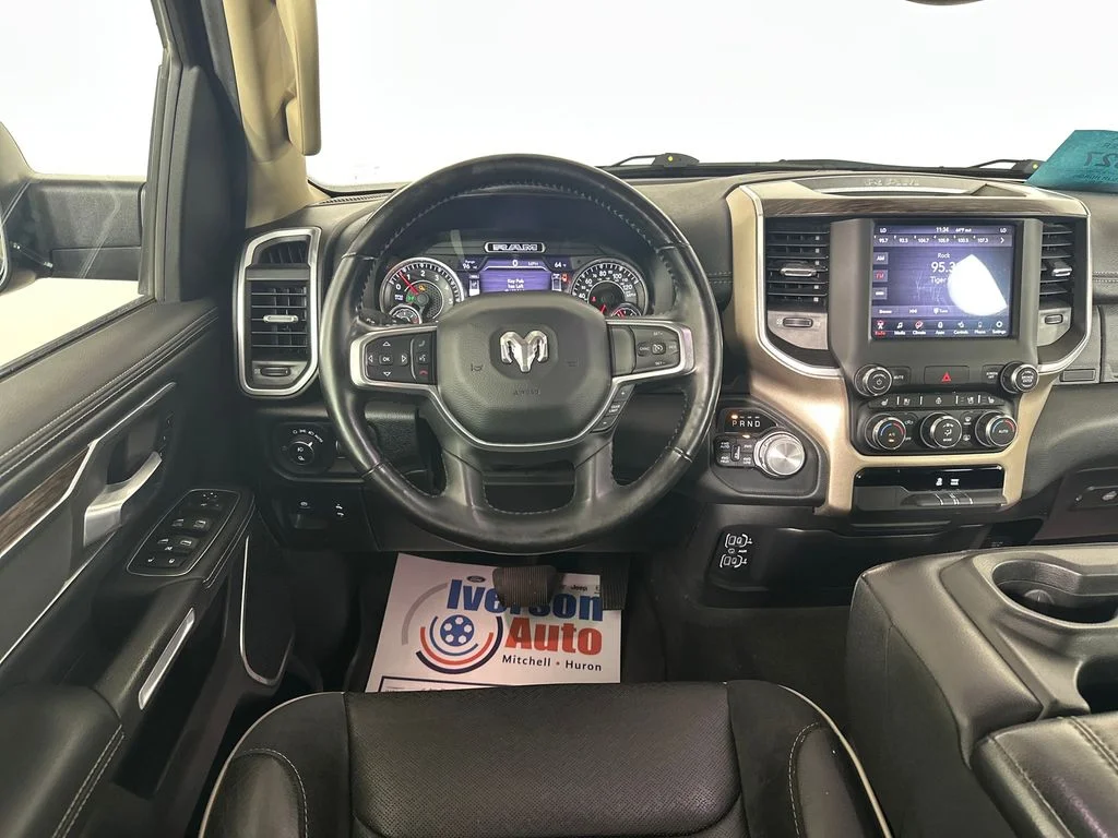 Used 2020 Delmonico Red Pearl Ram Laramie image 24
