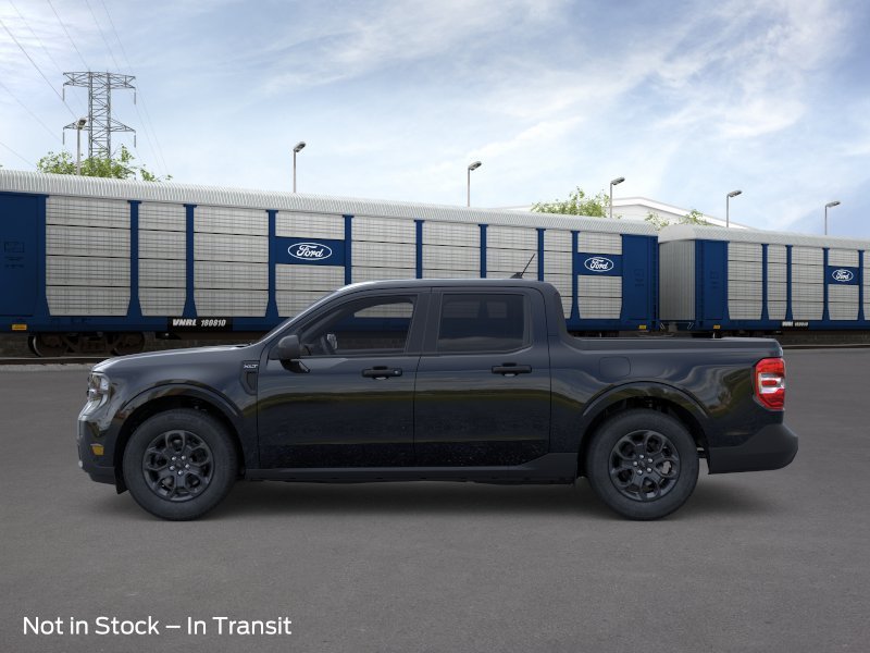 New 2026 Shadow Black Ford XLT image 3