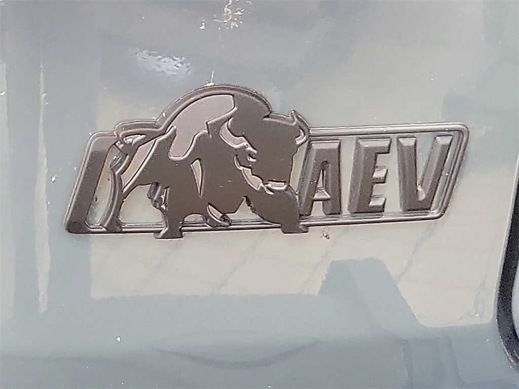 2025 Jeep Wrangler 4-Door Rubicon - Photo 20