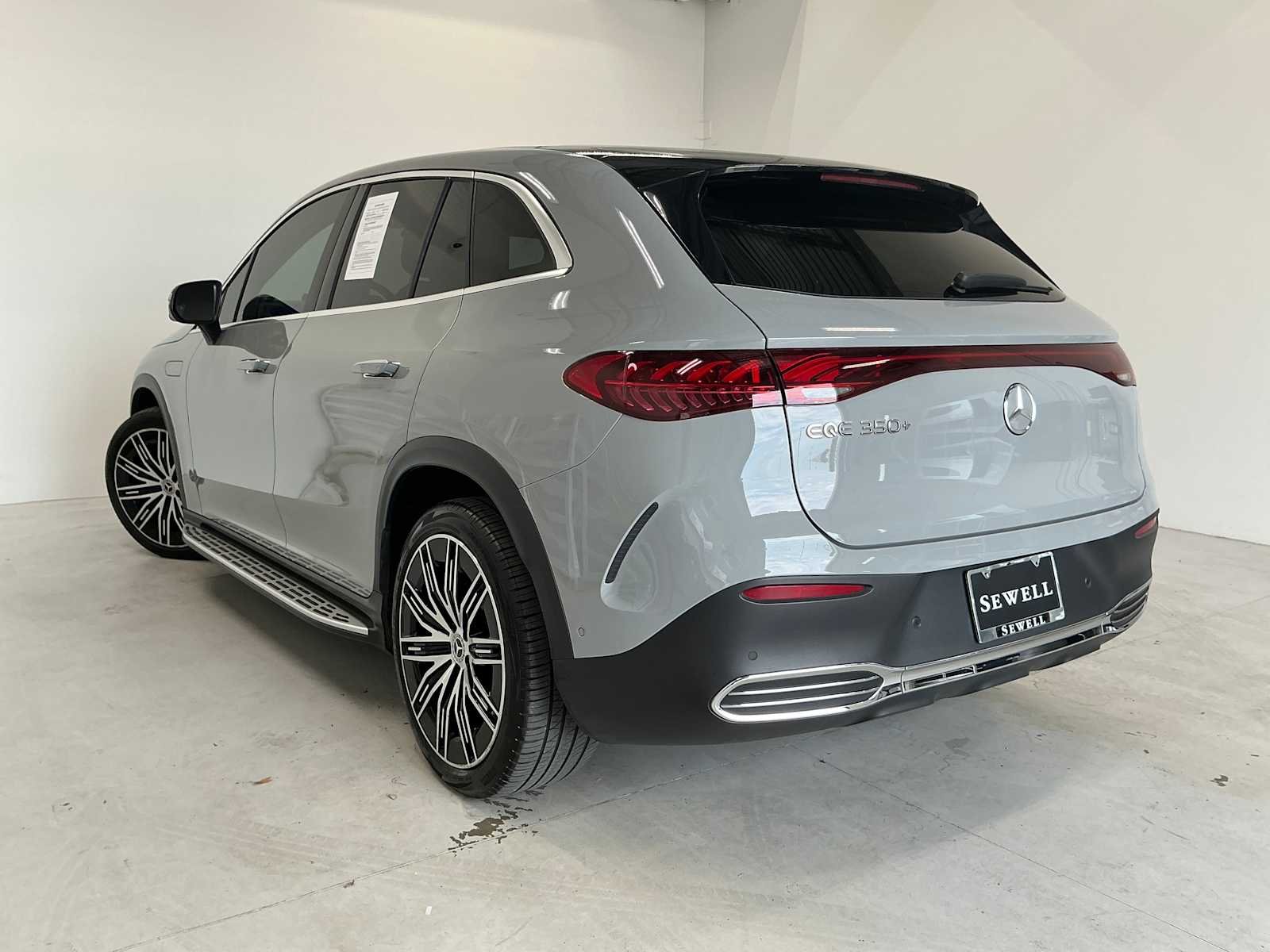 Used 2023 MANUFAKTUR Alpine Grey Mercedes-Benz EQE 350+ image 7