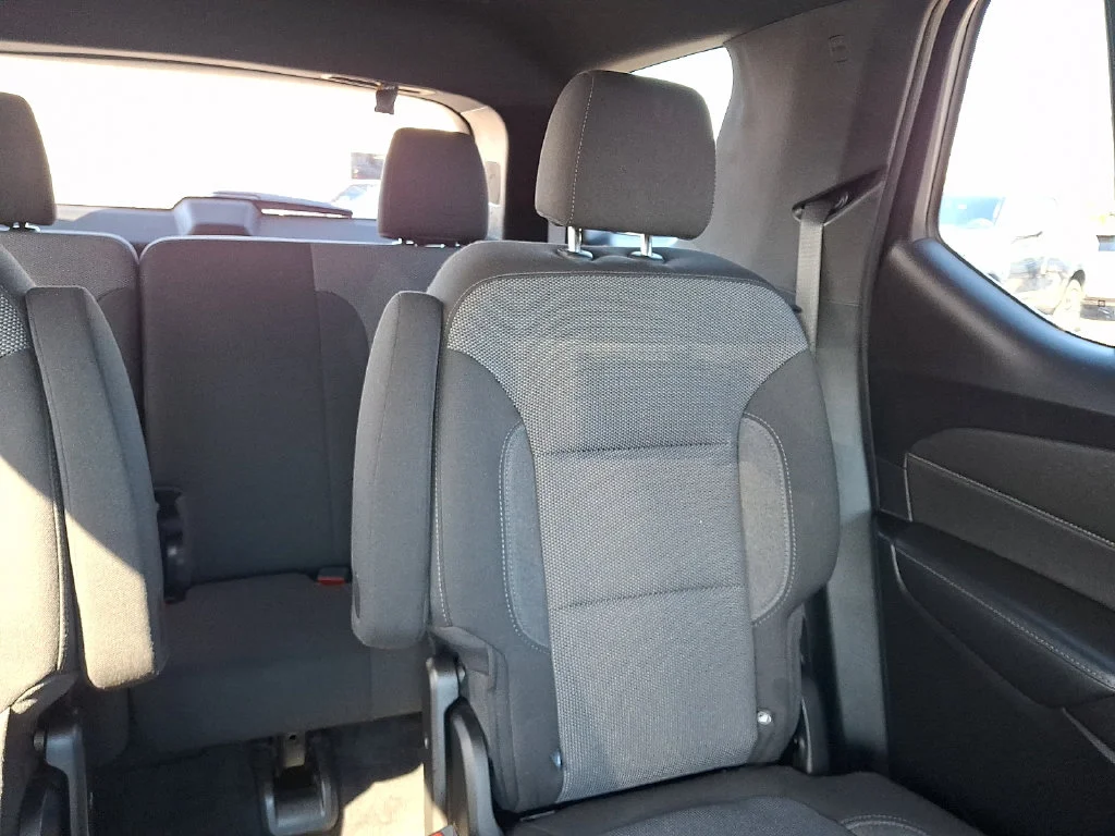 Used 2023 White Chevrolet LT image 21