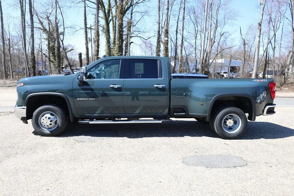 Used 2026 Cypress Gray Chevrolet 4WD Crew Cab 172