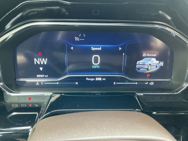 Used 2025 White Chevrolet RST image 14