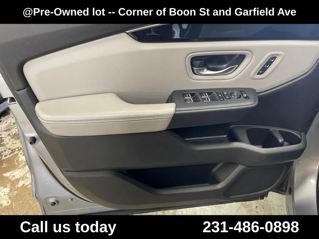 Used 2023  Honda Touring image 14