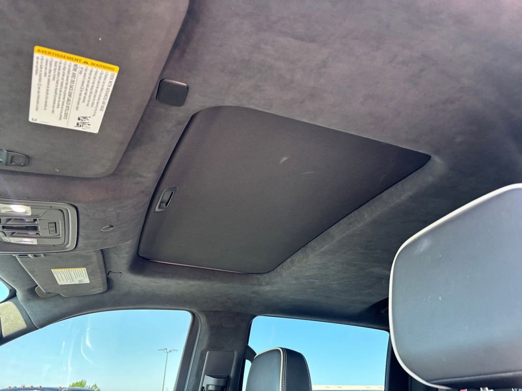 Used 2023 White GMC AT4X image 14