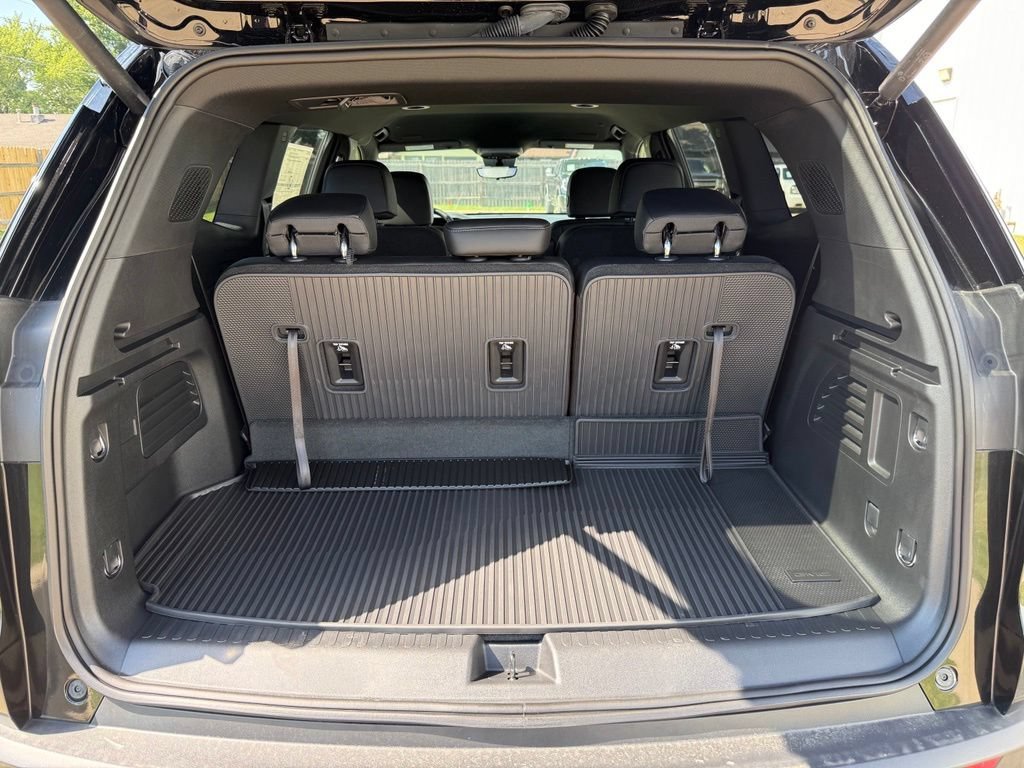 New 2026 Ebony Twilight Metallic GMC Elevation image 18
