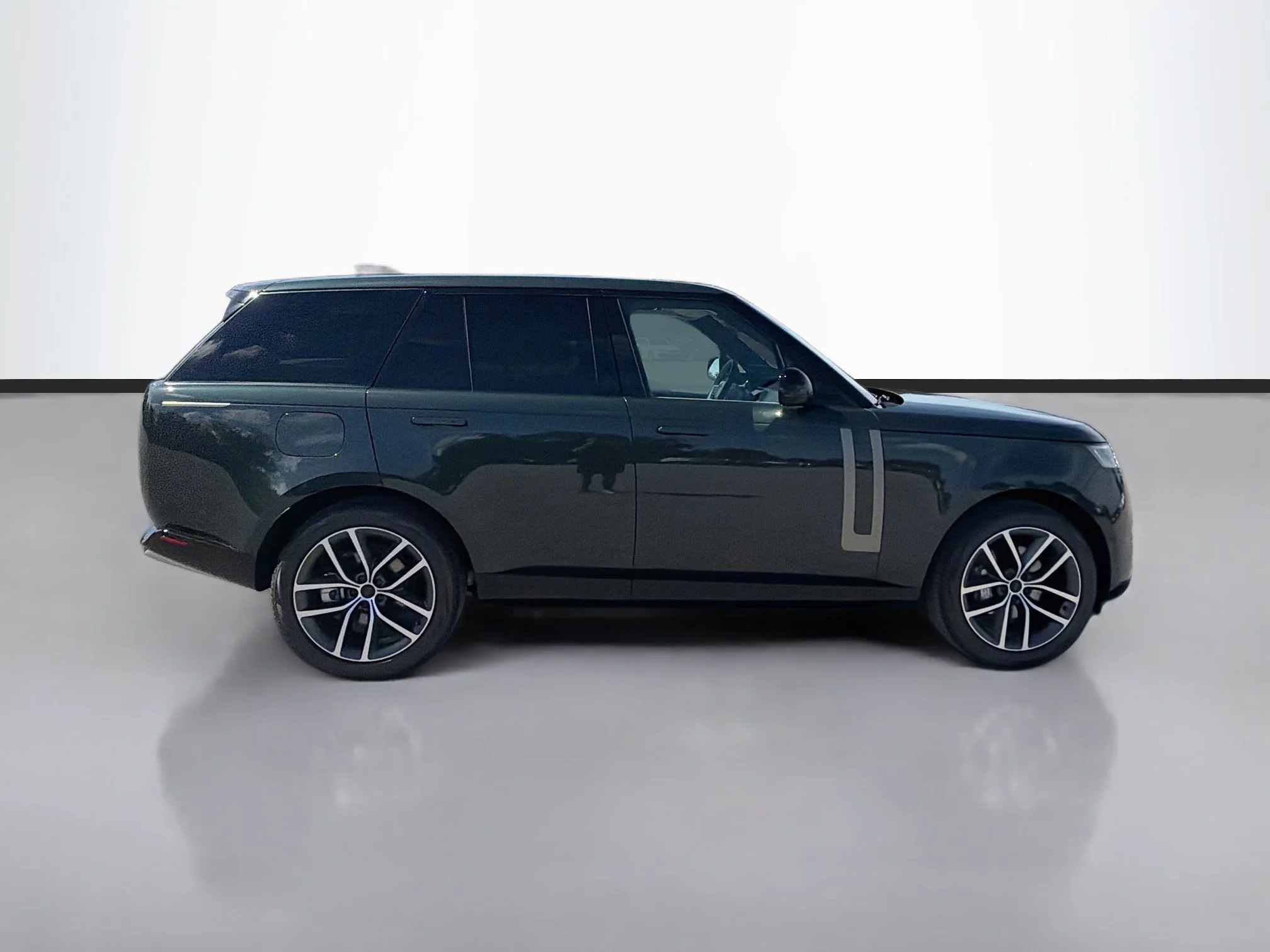 New 2026 Belgravia Green Land Rover SE image 6