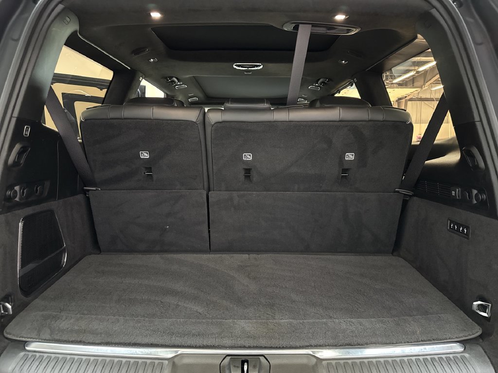 Used 2022 Velvet Jeep Series II image 37