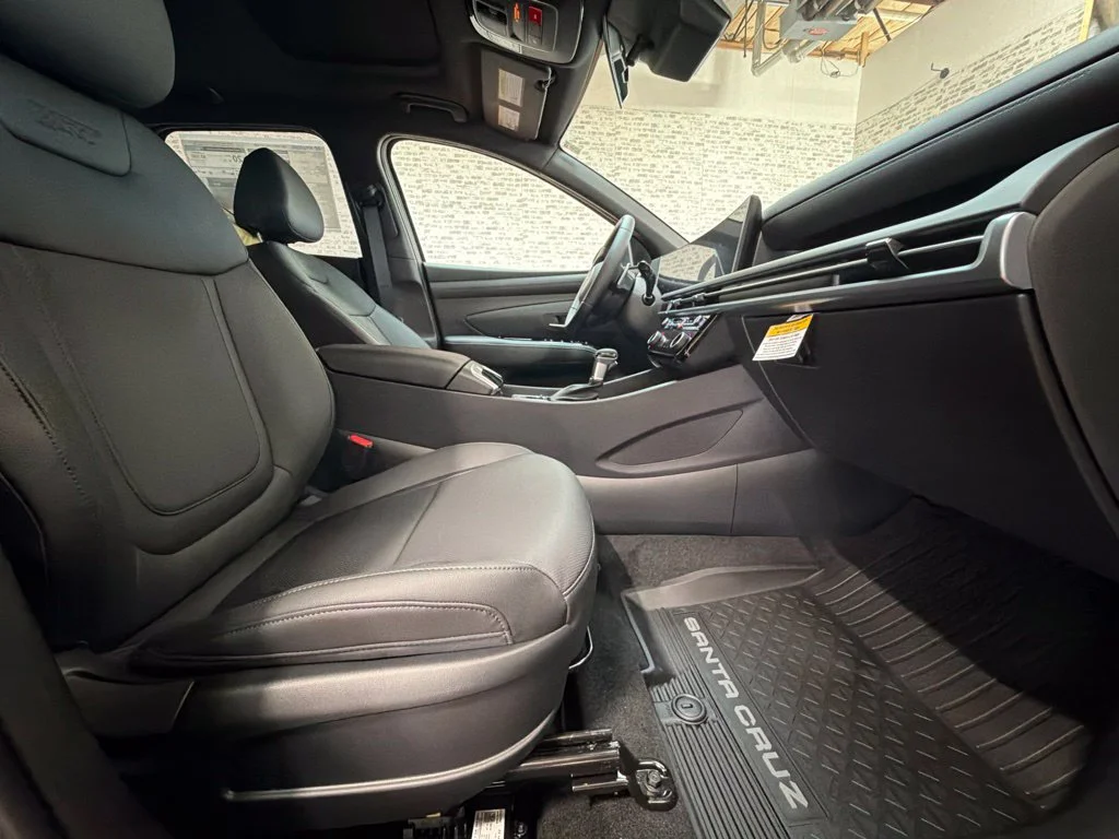 New 2027 Hampton Gray Hyundai XRT image 11