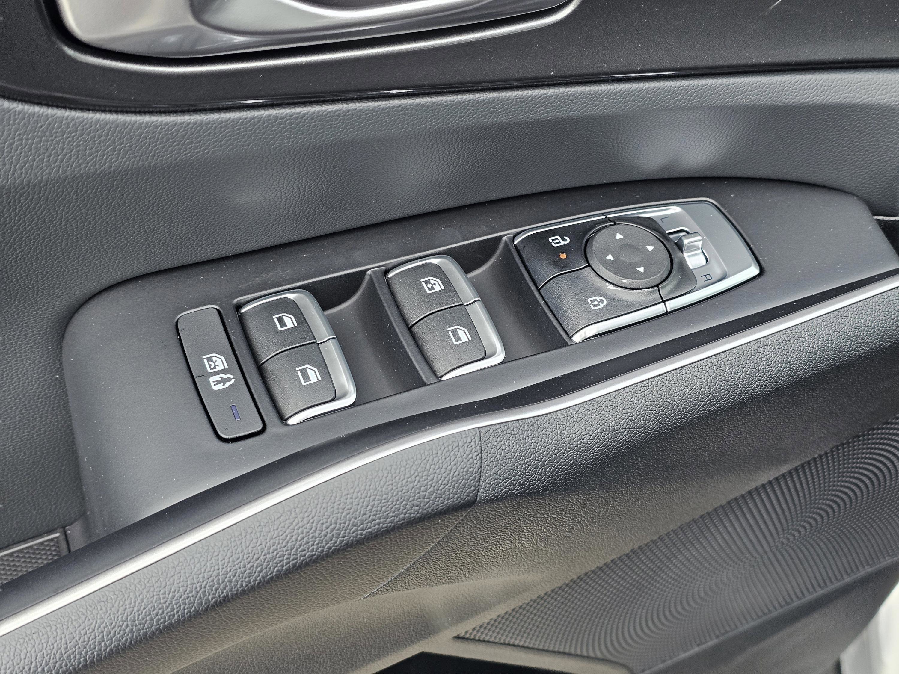 New 2026 Wolf Gray Kia S image 15