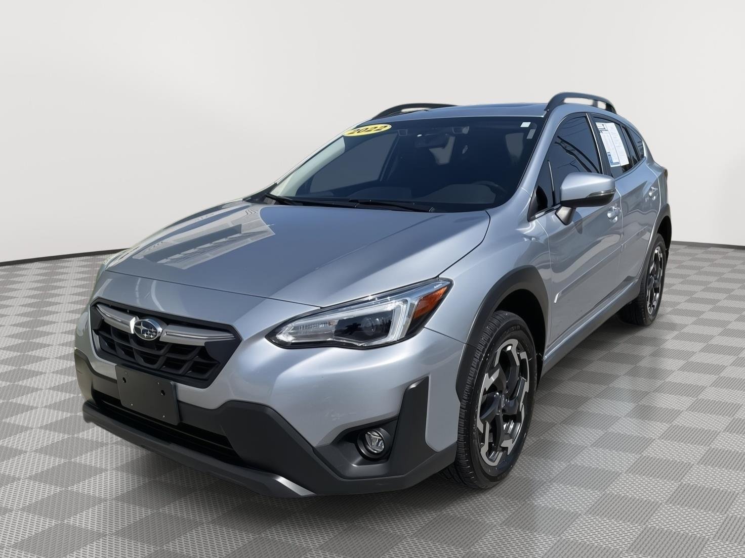Used 2022 Ice Silver Metallic Subaru Limited image 28