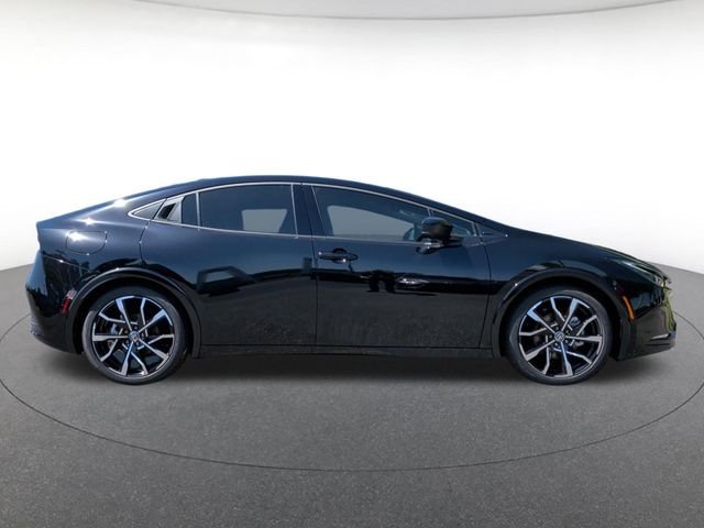 2026 Toyota Prius Plug-in Hybrid XSE - Photo 4