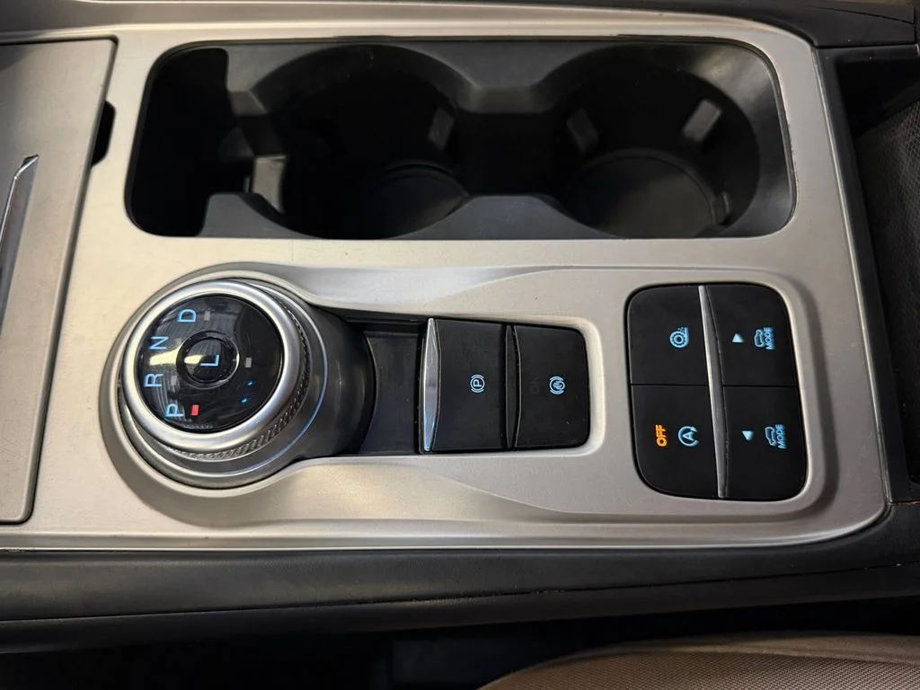 Used 2021 White Ford XLT image 32