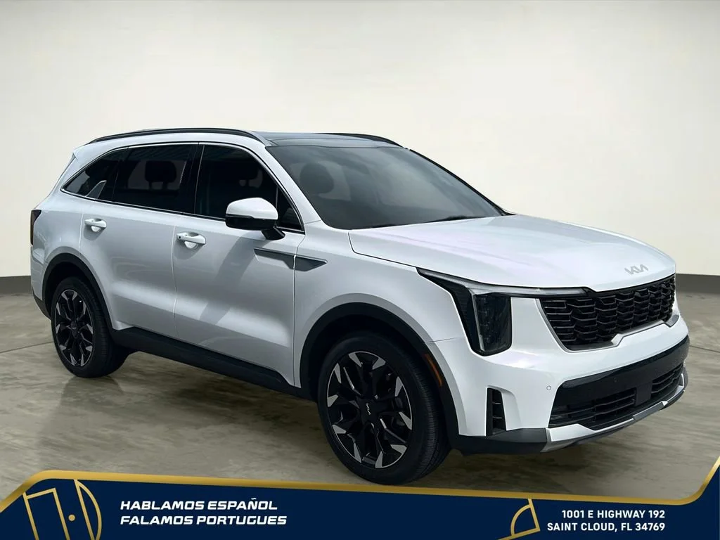 Used 2025 White Kia EX image 8
