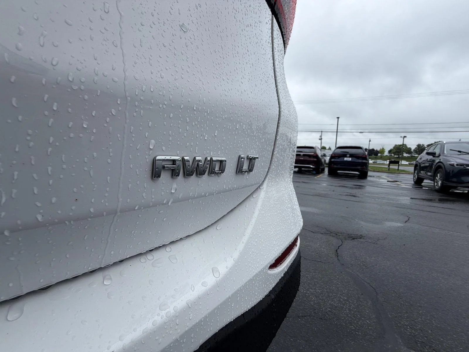 Used 2023 Summit White Chevrolet LT image 12