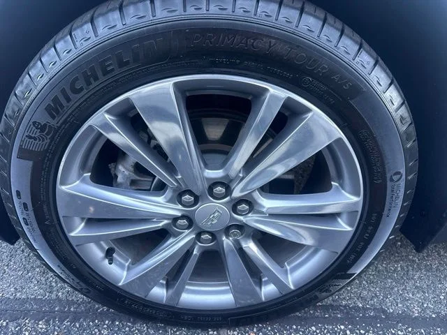 Used 2023 White Cadillac Premium Luxury image 4