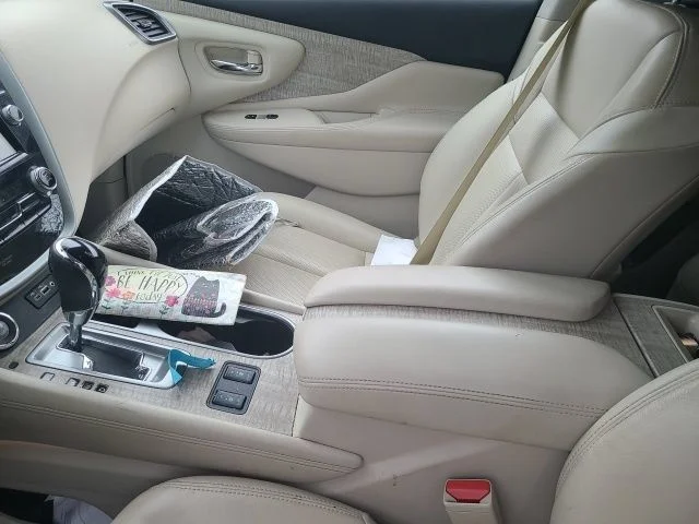 Used 2019 White Nissan SL image 3