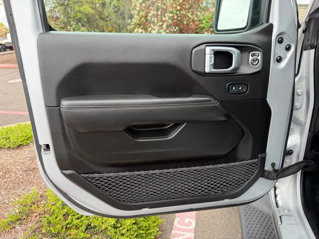 Used 2023 Silver Jeep Sahara 4xe image 10