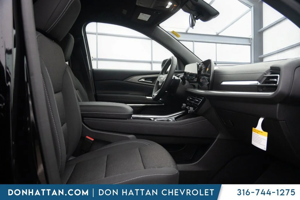 2027 Chevrolet Traverse LT - Photo 24
