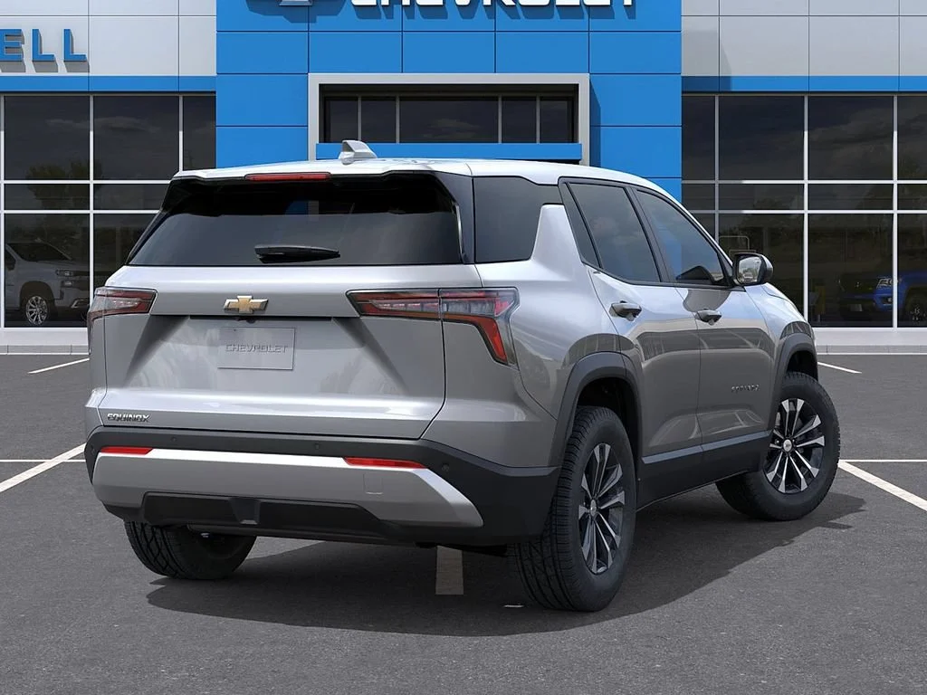 2027 Chevrolet Equinox LT - Photo 4