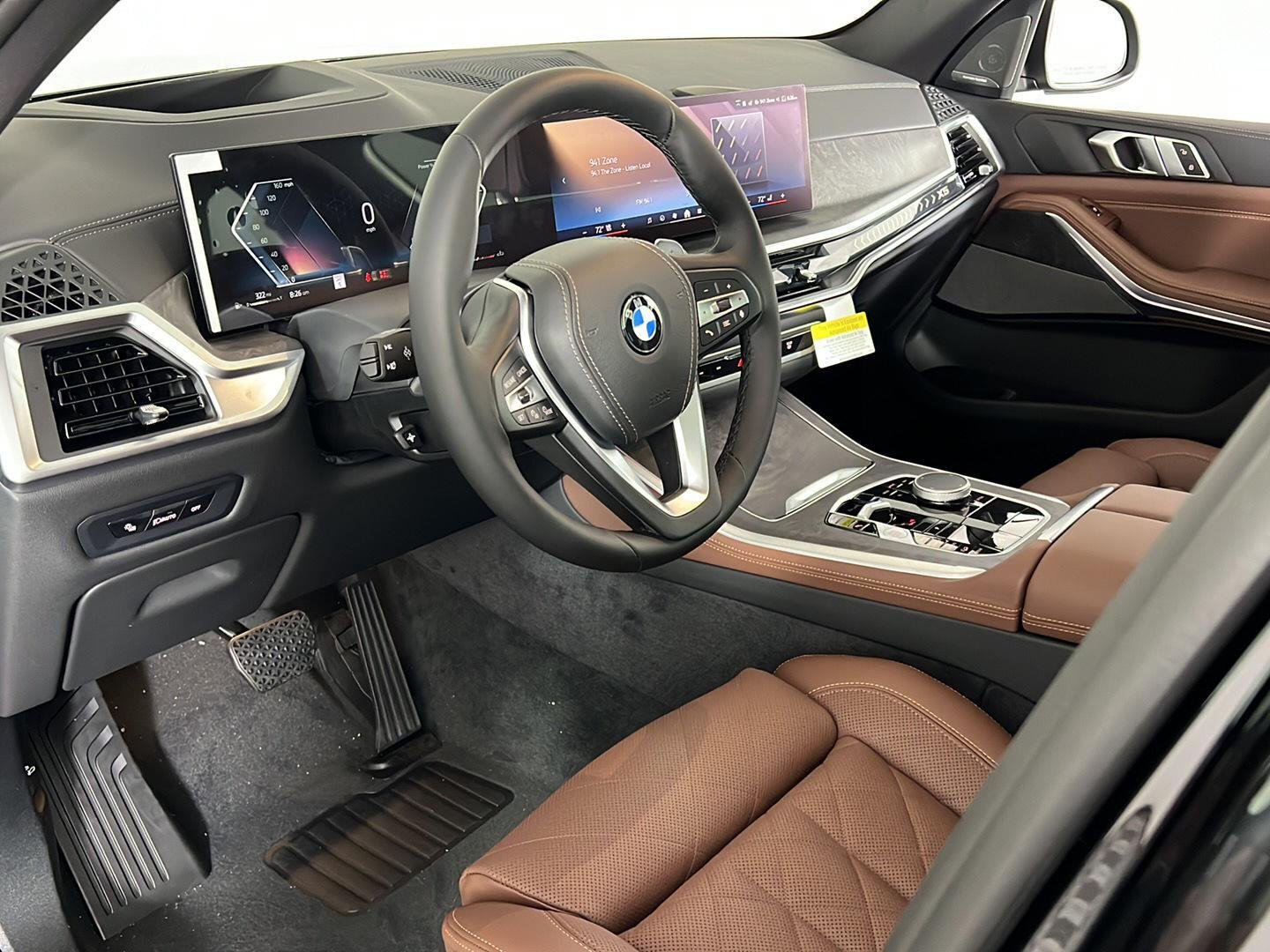New 2026 Black Sapphire Metallic BMW xDrive40i image 20