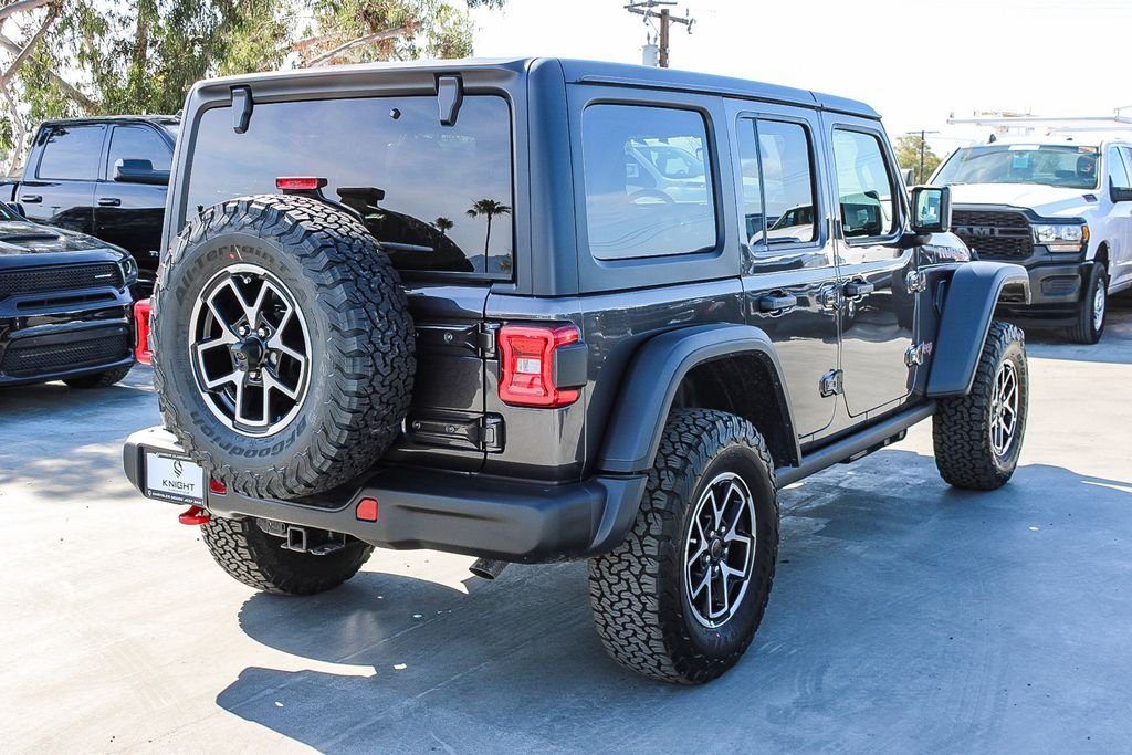 New 2026 Crystal Metallic Jeep Rubicon image 9